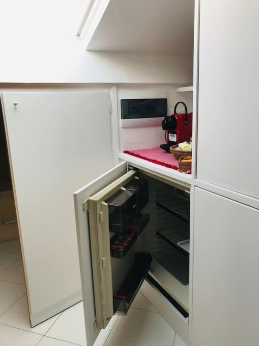 “Studio' Del Mare” Nel Pieno Centro Di Sanremo Bagian luar foto